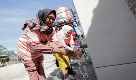 BRI Insurance dan PNM Bangun Sumur Bor di Lombok Tengah
