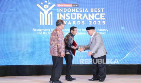 Dorong Inklusi Keuangan Digital, BRI Life Raih Indonesia Best Life Insurance 2025