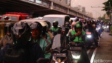 Buka-Tutup Pintu Tol Cipete Mau Diatur buat Atasi Macet Horor di Simatupang