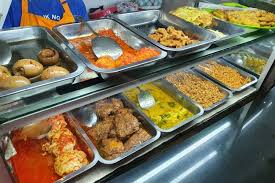 Warteg di PIK Viral! Dibanjiri Pengunjung Gara-gara Pelayan Cantik